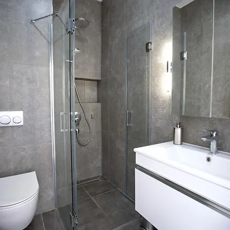 Aqualina B3-2 By Holidaykeys *